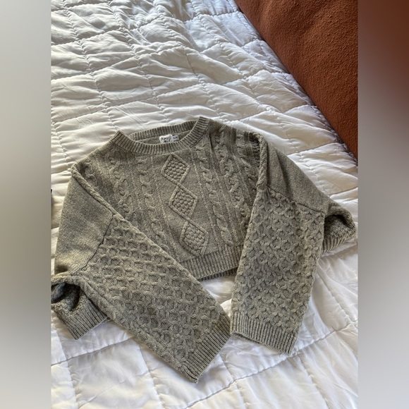 Princess Polly The Stan Grey Cropped Sweater NWOT - Picture 4 of 4